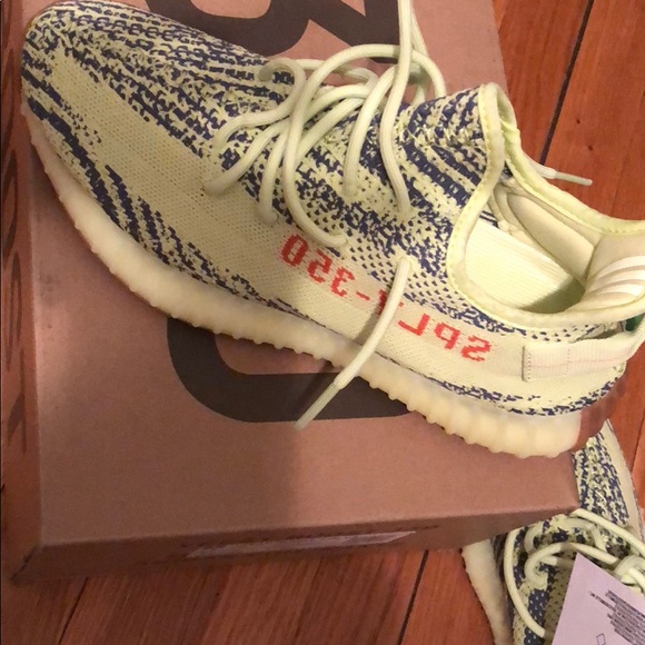 Frozen yeezy boost size 9 - Picture 4 of 5